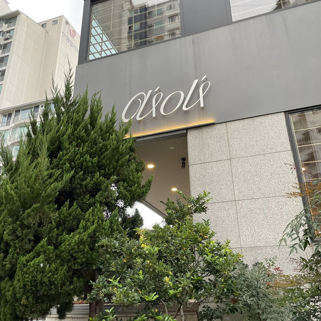 대구에서 카페를 찾으신다면? 시지 대형 카페 <아이올리>