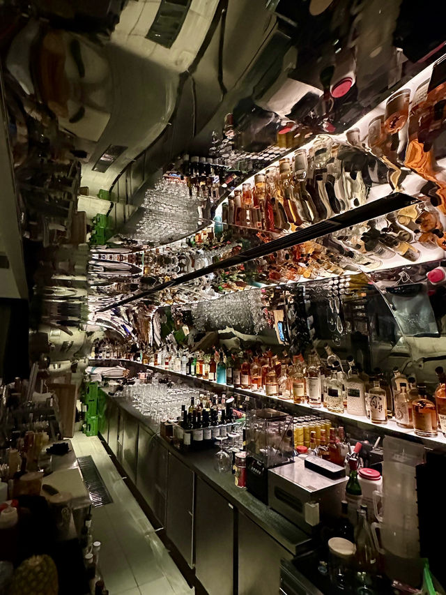 《摩登格調串燒居酒屋酒吧》