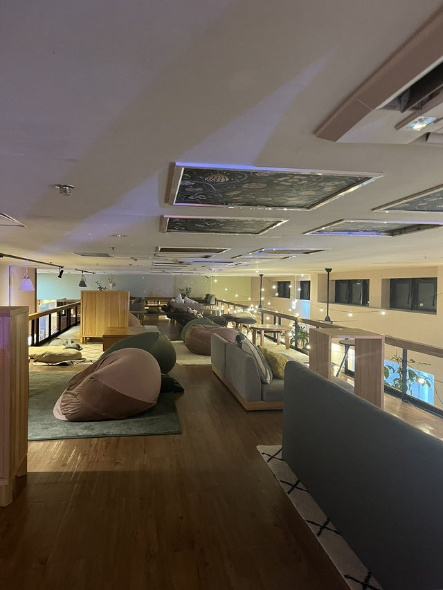 【さいたま市🇯🇵】1日ゴロゴロして1400円！無料のコーヒーに漫画読み放題の温泉施設♨️