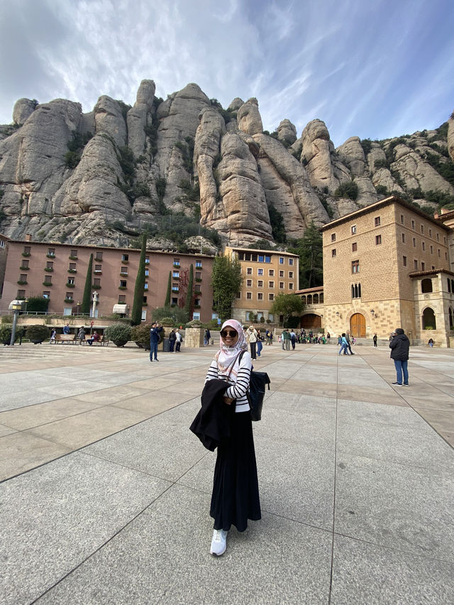 A must visit spot just an hour away from Barcelona! 
