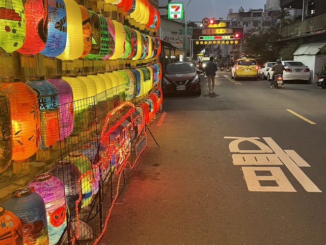 Tainan Nights: A Lantern-Lit Wonderland 🌙✨