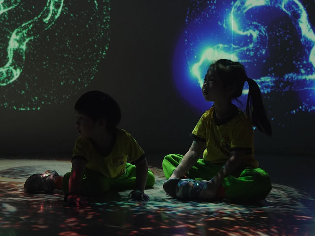 板橋｜電幻一號所，未來感十足的潮流打卡地