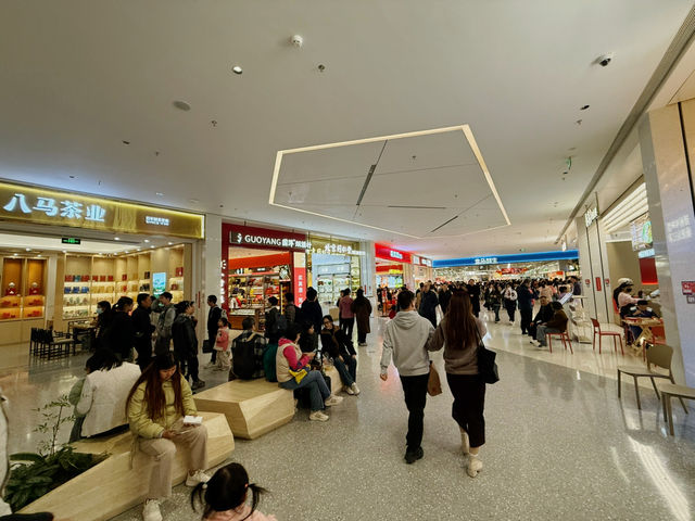 坂田萬科廣場：商業與自然完美融合🌿🛍️