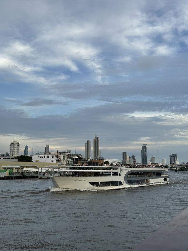 Bangkok in 3 Days: Temples, Tastes, and Thai Traditions