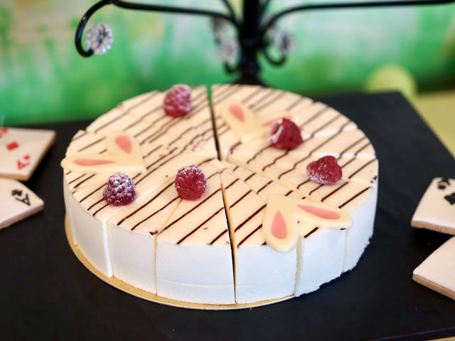 A Sweet Wonderland at Chef's Live Kitchen – Alice-Themed Buffet