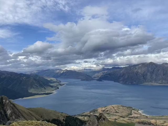 A Journey to Isthmus Peak: A Hike Worth Every Step 🏔️🚶‍♂️