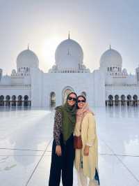 Unveiling the Majesty of Sheikh Zayed Grand Mosque: A Traveler’s Guide