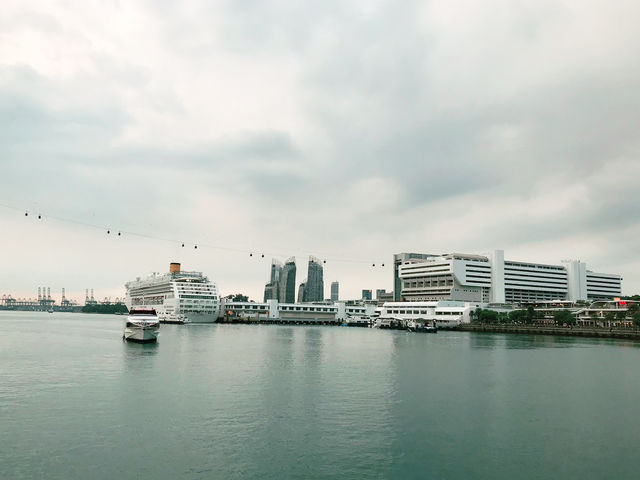 Strolling from HarbourFront to Sentosa
