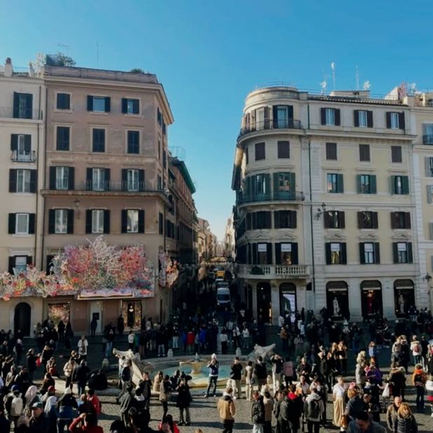 Timeless Elegance at Piazza di Spagna