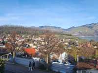 スイスの美しい小都市シュピーツ（Spiez）：トゥーン湖の絶景と水辺の魅力