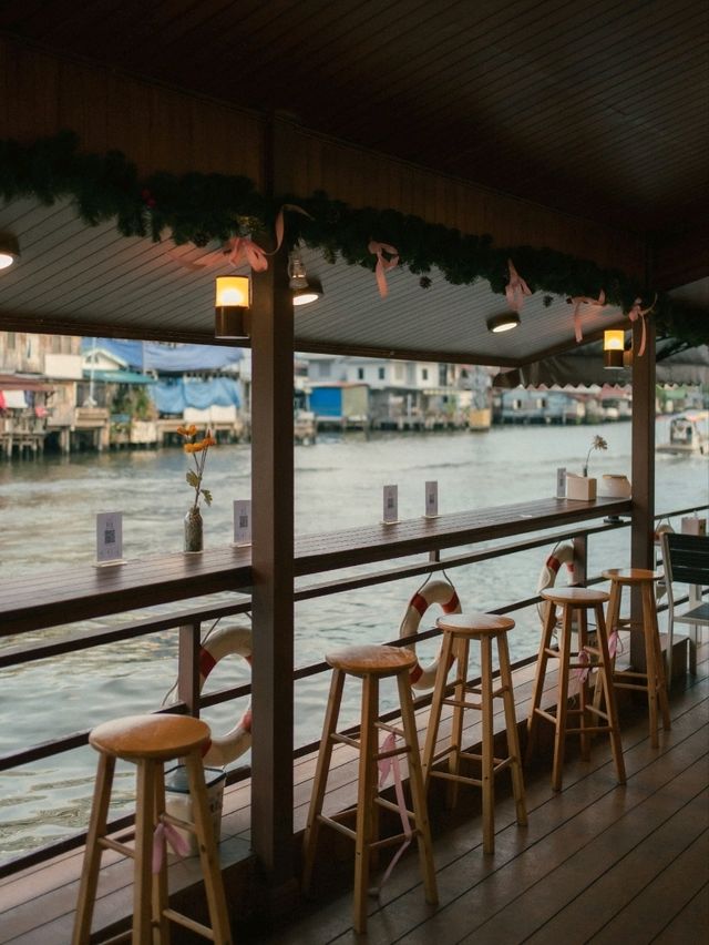 คาเฟ่ลับ ริมน้ำบรรยากาศดี  Hau yong seng cafe'