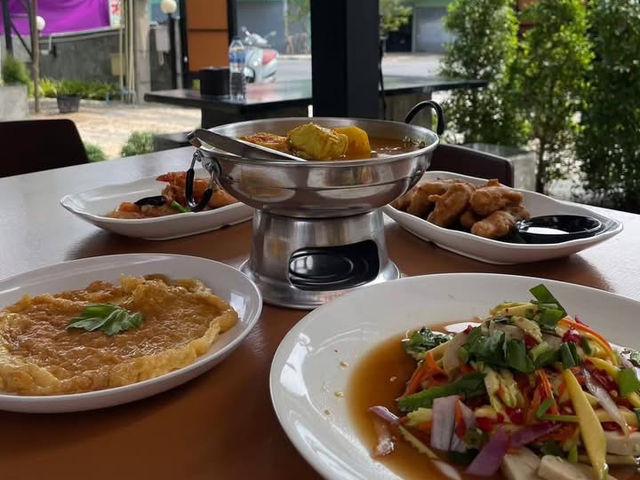 มาลี - Malee Restaurant 