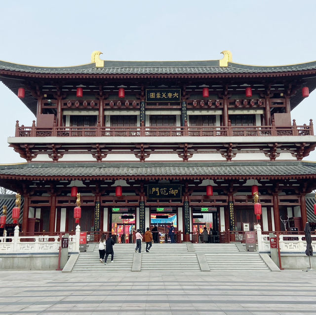白天玩轉大唐芙蓉園，體驗盛唐文化與皇家園林！