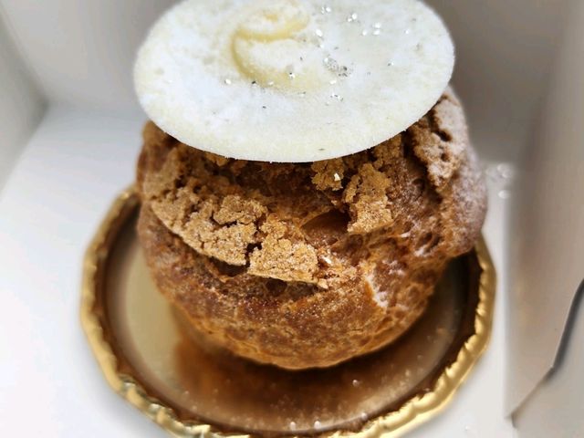 [🇯🇵東京] 白金で味わう絶品シュークリームと焼き菓子 - メゾンダーニ