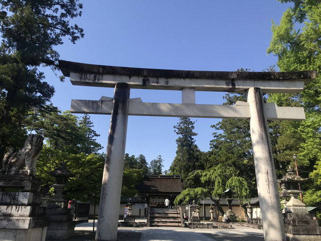 【多賀大社とカフェヤサシイウタ｜三重からちょっと足をのばす癒しの時間】