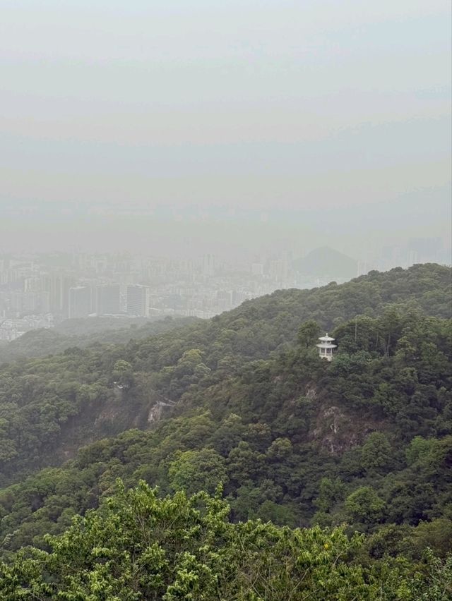 Baiyun mountain ภูเขาไป่หยุน