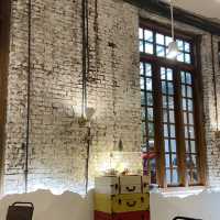 Discover the local through Acaraki Cafe