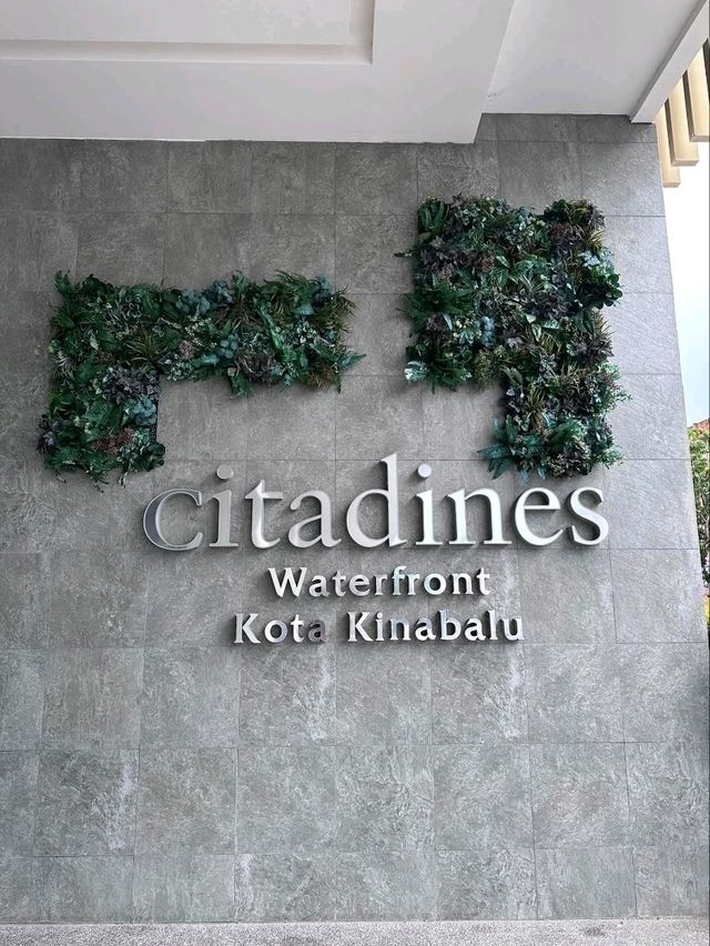 "Citadines Waterfront Kota Kinabalu-The Waterfront Heaven with Seabreeze Escape" 