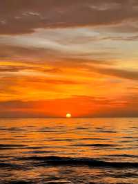 Gorgeous Golden Sands and Crimson Skies, My Tanjung Aru Beach Experience! 