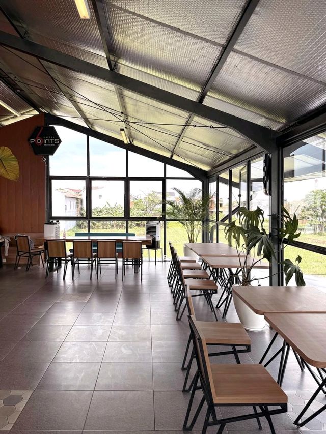 6 Points Cafe