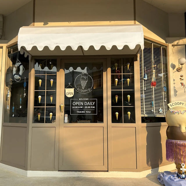 : Scoopy D ร้านไอศครีม สุด Cute ใน อุบลเมืองเก่า 