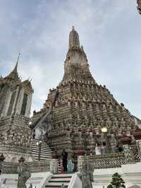 Golden Hour at Wat Arun: Serenity by the River
