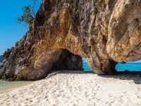🏝️ Koh Tarutao: A Backpacker’s Guide to Thailand’s Wildest Island Paradise!  