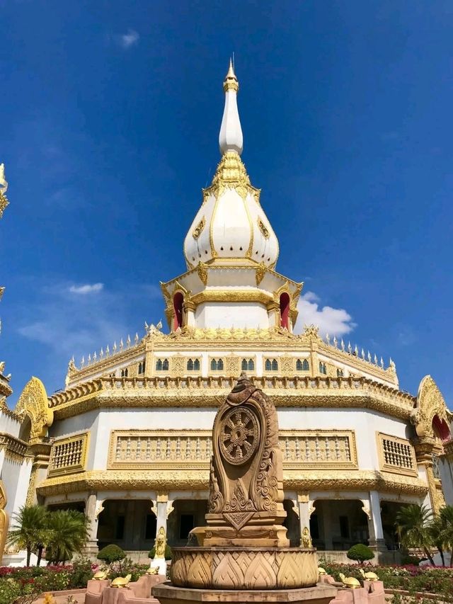 วัดพระมหาเจดีย์ชัยมงคล ร้อยเอ็ด