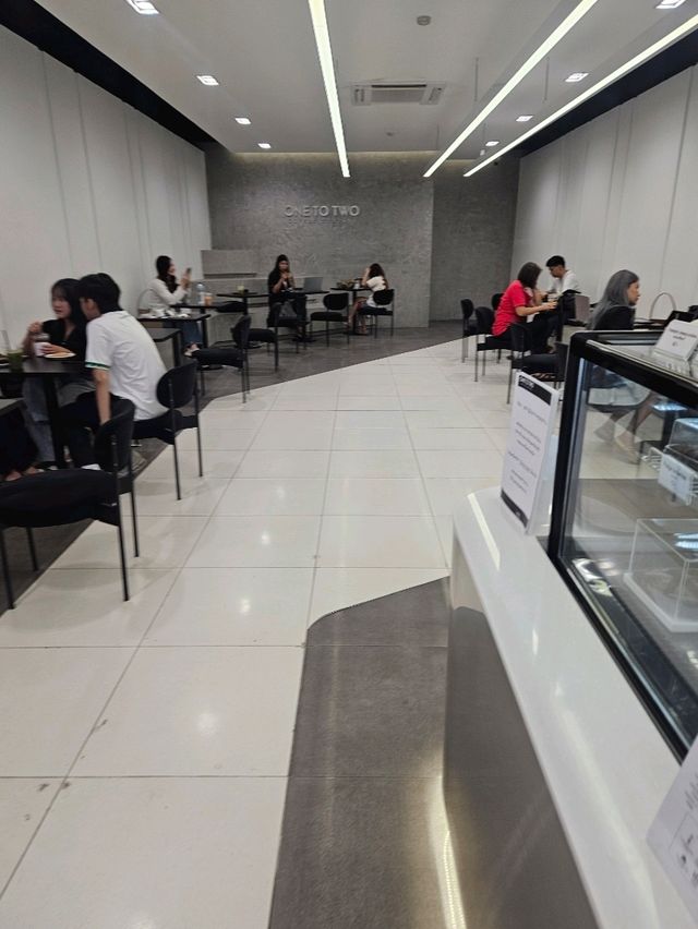 ONE TO TWO คาเฟ่ร้านกาแฟถูกและดี
