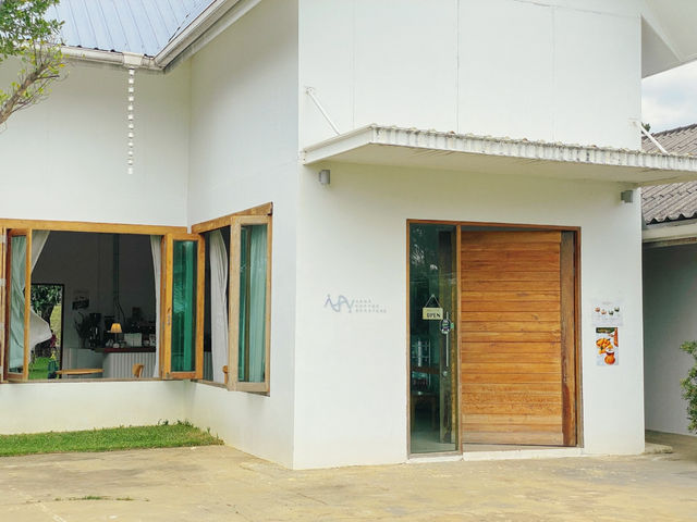 Anna Coffee Roasters Huaruea - คาเฟ่ในสวนบรรยากาศดี