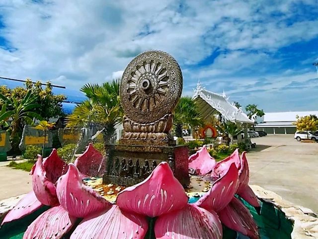 วัดหนองจับเต่า สถาปัตยกรรมที่วิจิตรงดงามตำนานเต่า