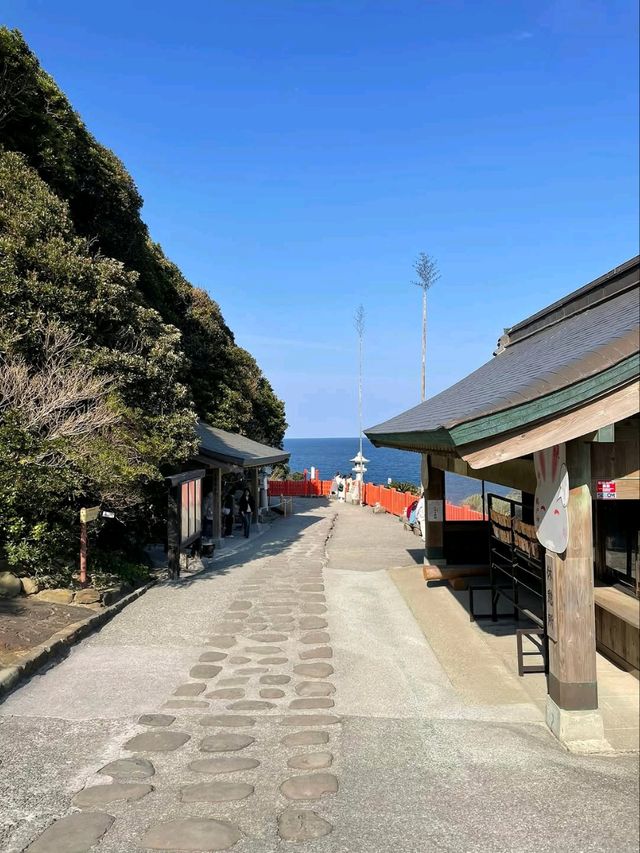 Spring Chill & Shrine Thrills