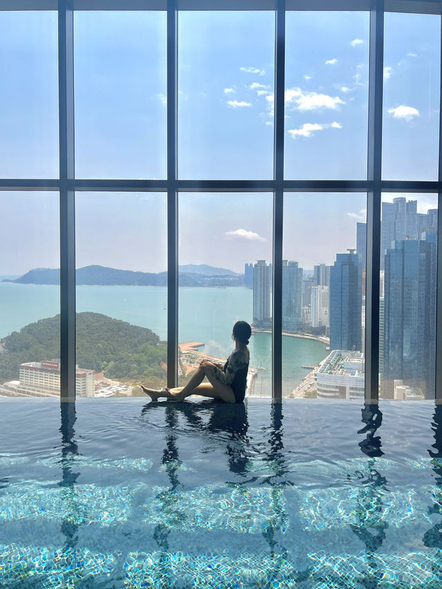 해운대가 한눈에 내려다보이는 38층에서 수영하기 👙☁️