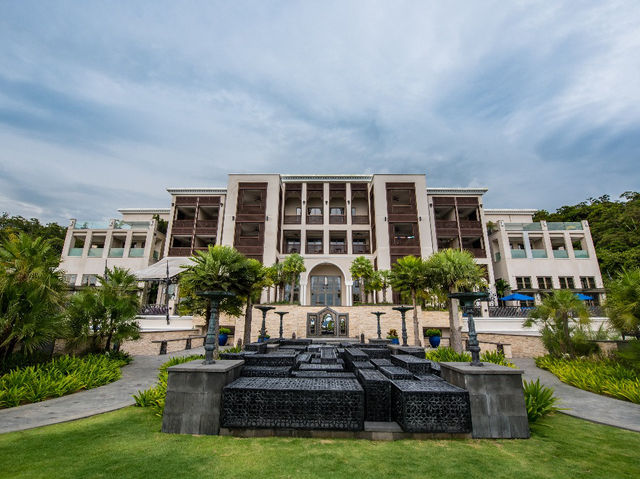 Langkawi's Emerald Jewel: A St. Regis Masterpiece