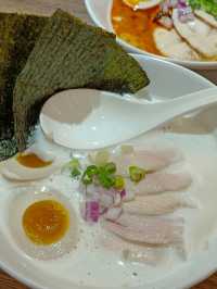 #新莊輔大美食 ，一口入魂雞白湯拉麵&輔大興德屏東夜市豆花