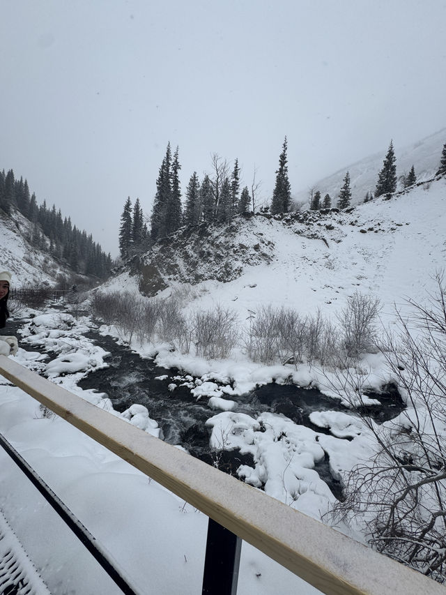Frozen Dreams: A Winter Escape to Lake Kaindy