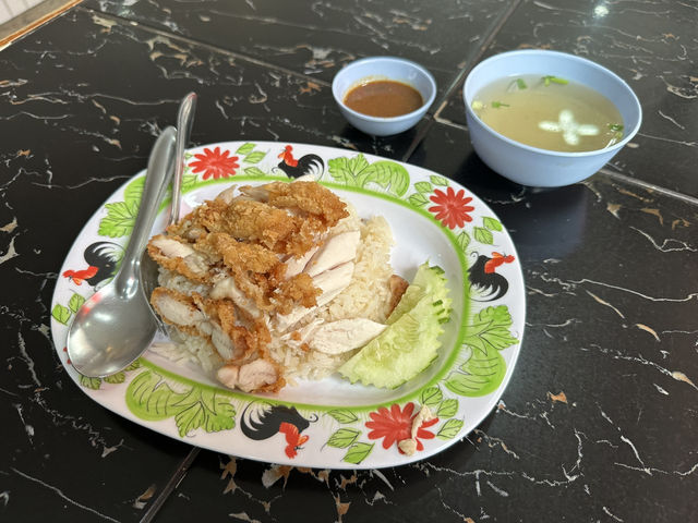 【Dan Chicken Rice（ダン・チキンライス）｜ニマンヘミンで見つけた絶品カオマンガイ】