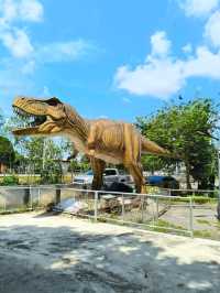 Discover Dinosaur Adventures at Muar's Donhu Jurassic Garden!