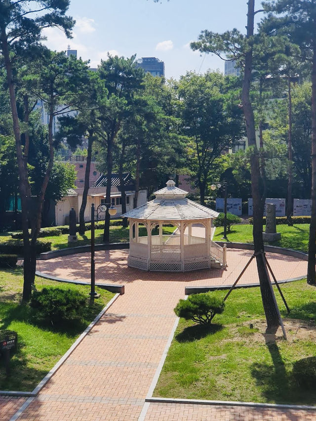 The Old Russian Legation