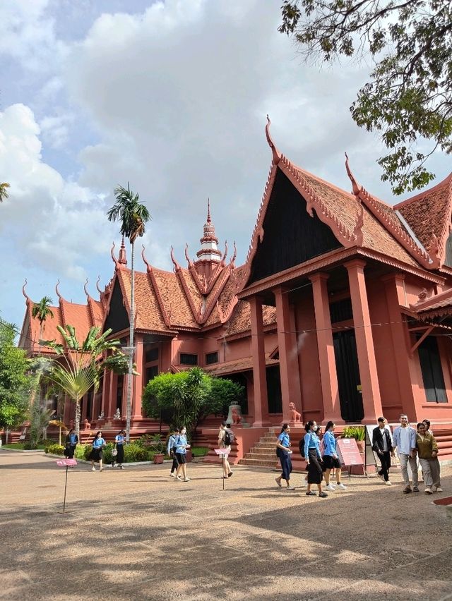 A Brief Encounter with Phnom Penh’s National Museum  