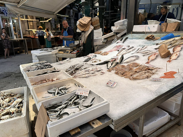 【Kapani Market（カパニ・マーケット）｜地元の暮らしが息づく、テッサロニキ最古の市場】