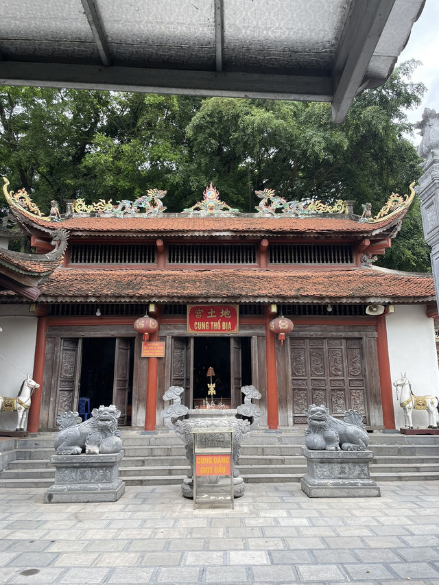｜越南｜河內Đền Trình（呈殿）– 香山聖境的第一道門