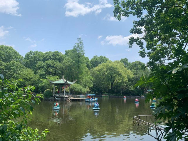Lu Xun Park สวนลู่ซุ่น, เซี่ยงไฮ้