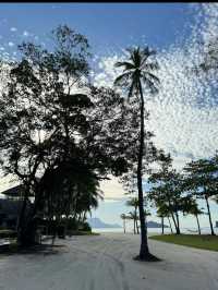 🌊 Four Seasons Langkawi – A Touch of Moroccan Blue
