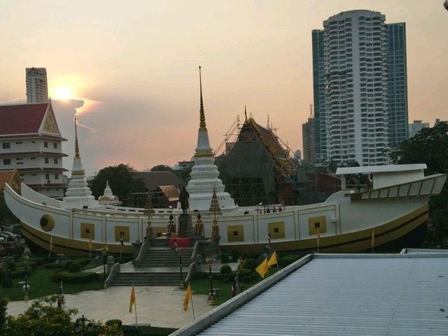 ชม..พระสำเภาเจดีย์ วัดยานนาวา