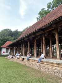 🕊️🇱🇰 Temple of the Sacred Tooth – Sri Lanka’s Holiest Site