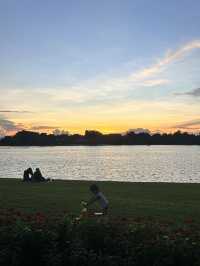 ปั่นเรือเป็ด ชมพระอาทิตย์ตกที่สวนหลวง ร.9
