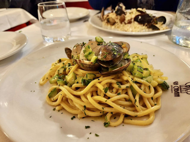 🍝 Hidden Gem in Rome – La Cabana Delivers a Vongole Worth Remembering