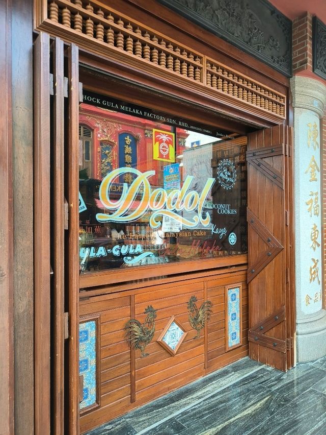 Where Heritage Meets Souvenirs in Malacca