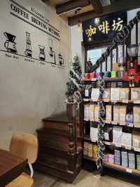 Coffee Lane, Penang’s Passionate Brew Spot on Chulia Street